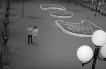 В Тверской области ищут молодых людей, которые по ночам громят город В Тверской области ищут молодых людей, которые по ночам громят город