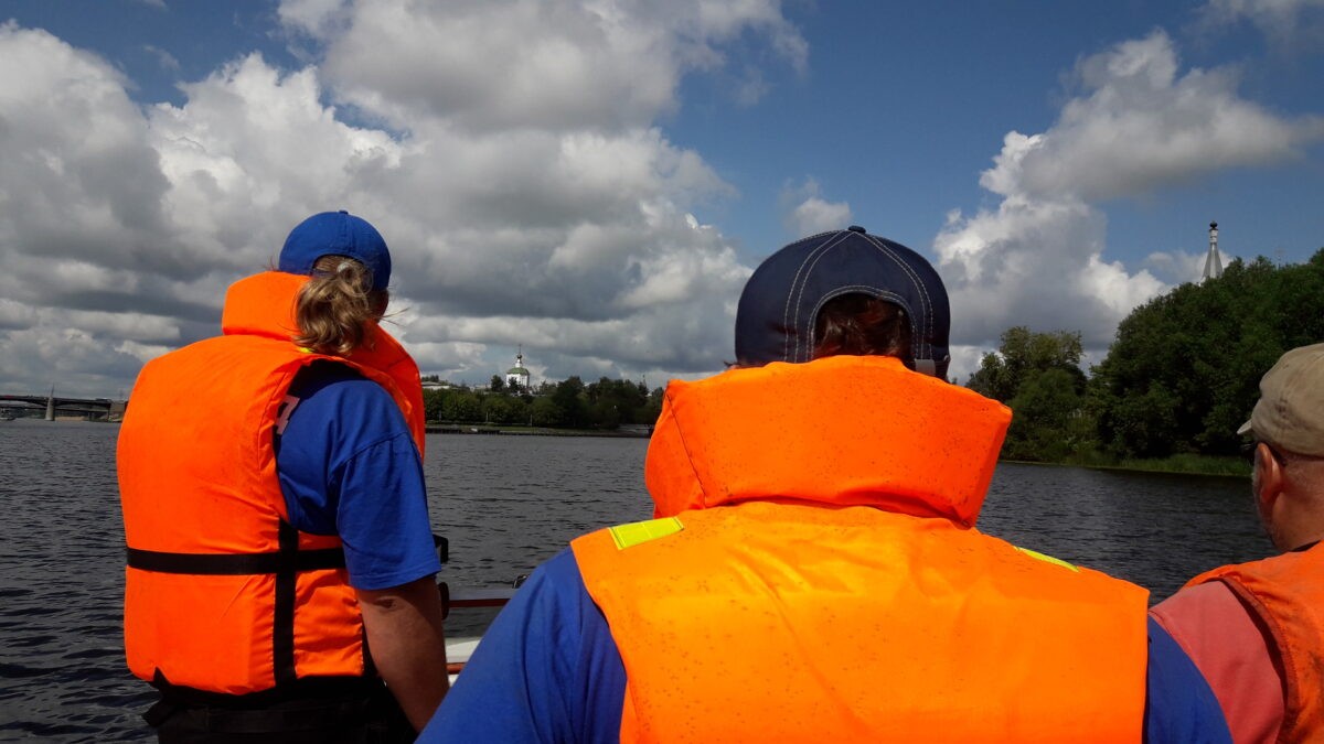 День на воде: как корреспондент «ТОП Тверь» помогал спасателям