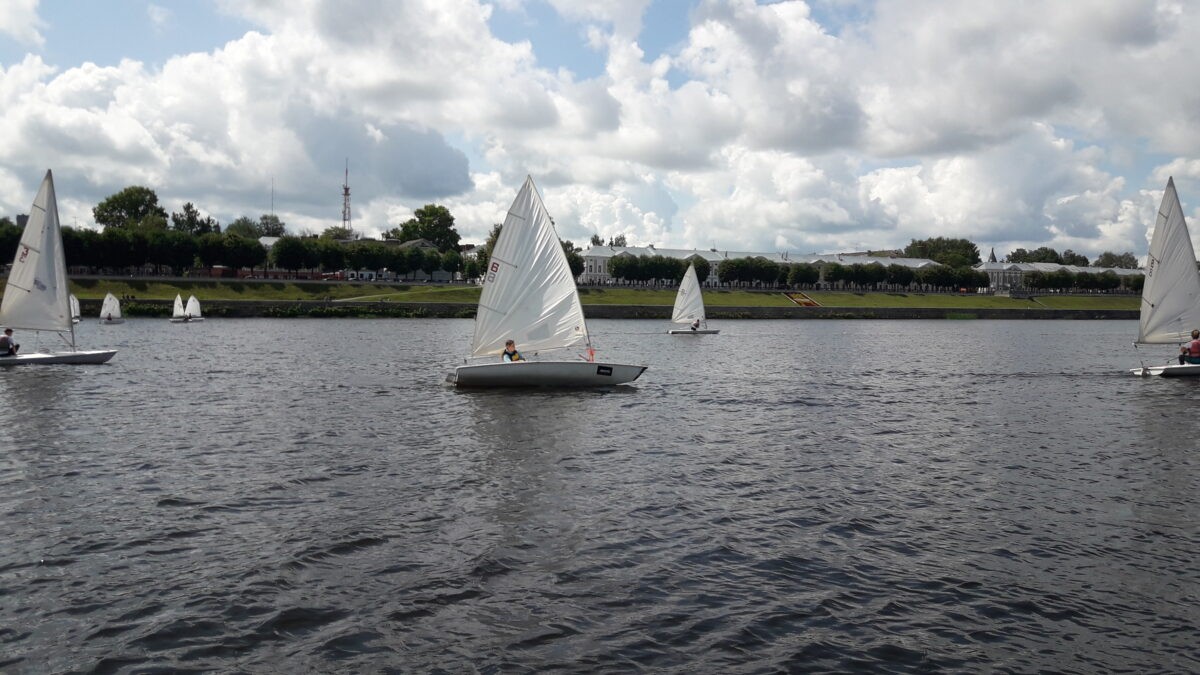 День на воде: как корреспондент «ТОП Тверь» помогал спасателям