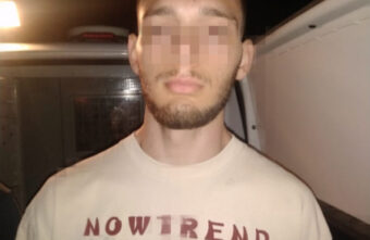 В лесу под Тверью поймали смутившихся "закладчиков" В лесу под Тверью поймали смутившихся "закладчиков"