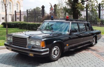 Российских чиновников и депутатов хотят пересадить на отечественные автомобили Российских чиновников и депутатов хотят пересадить на отечественные автомобили