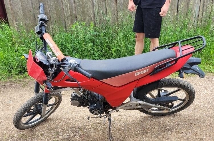 Мопедист попал в больницу после ДТП в Тверской области