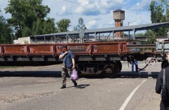 МЧС опровергло информацию о сходе поезда с рельс в Тверской области МЧС опровергло информацию о сходе поезда с рельс в Тверской области