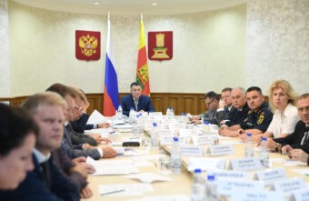 Игорь Руденя провел заседание межведомственной комиссии при правительстве Тверской области по земельным отношениям Игорь Руденя провел заседание межведомственной комиссии при правительстве Тверской области по земельным отношениям