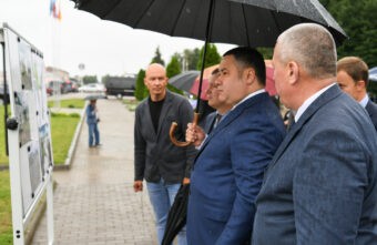 В Кашине по национальному проекту «Жилье и городская среда» благоустраивают набережную В Кашине по национальному проекту «Жилье и городская среда» благоустраивают набережную
