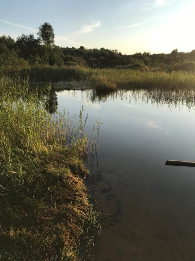 СКР работает на карьере, где утонул мальчик под Тверью