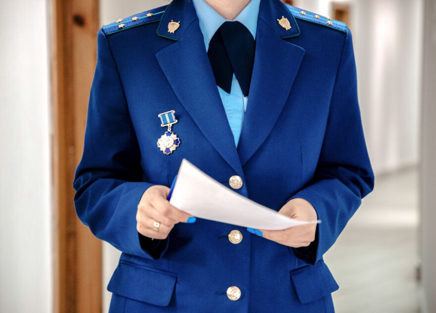 Молокозавод в Тверской области сливал на улицу опасные отходы