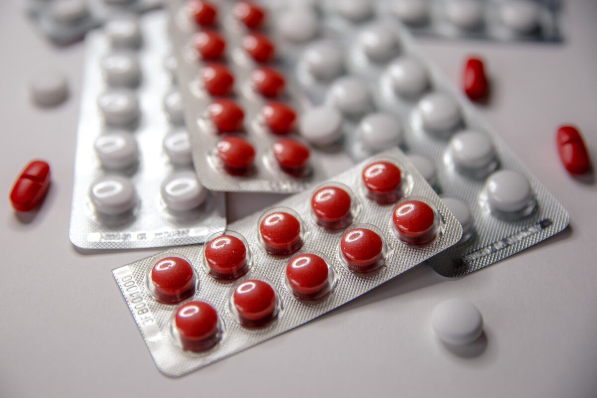 В Тверскую область заставили закупить льготные лекарства