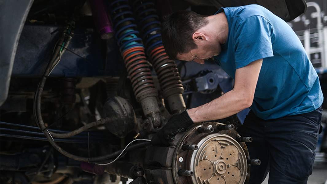 В России разрешат использовать б/у запчасти при ремонте машин по ОСАГО В России разрешат использовать б/у запчасти при ремонте машин по ОСАГО