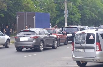 В Заволжском районе Твери произошло тройное ДТП