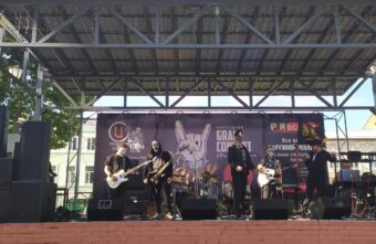 В Вышнем Волочке прошел масштабный рок-концерт под открытым небом В Вышнем Волочке прошел масштабный рок-концерт под открытым небом