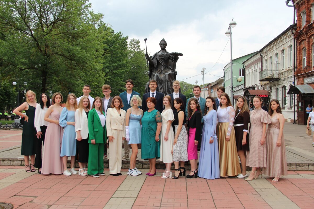 27 выпускников Вышневолоцкого округа окончили школу с медалью