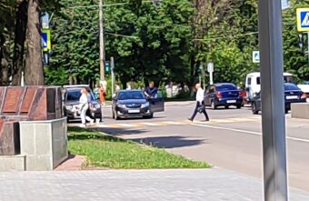 В Твери велосипедист выехал под машину В Твери велосипедист выехал под машину