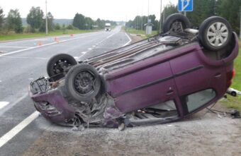 В Тверской области пострадал несовершеннолетний пассажир перевернувшегося "Матиза" В Тверской области пострадал несовершеннолетний пассажир перевернувшегося "Матиза"