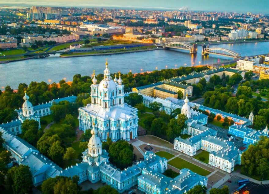 Туристам в Санкт-Петербурге придется платить курортный сбор