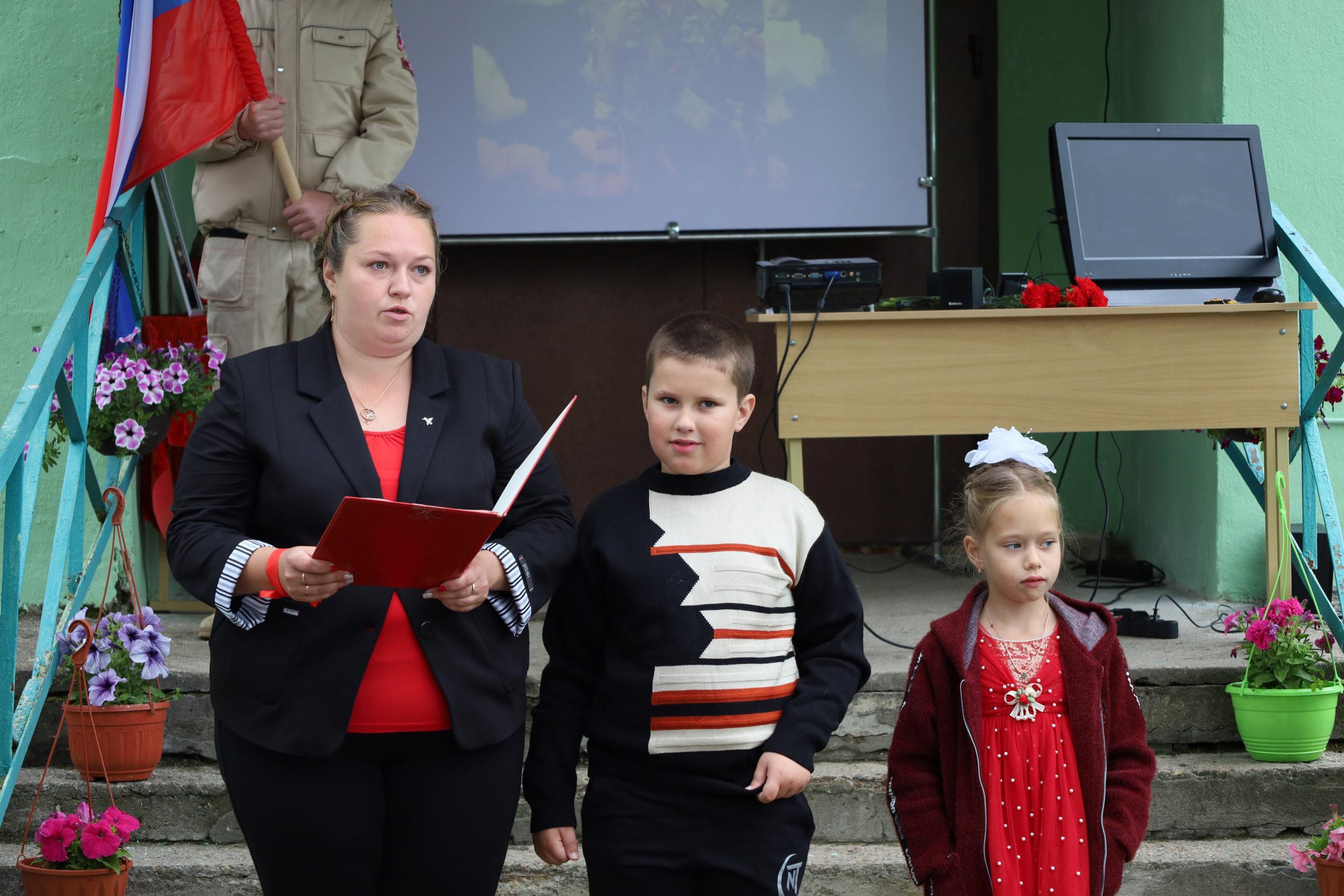 В Тверской области открыли мемориальную доску герою СВО Василию Рулёву