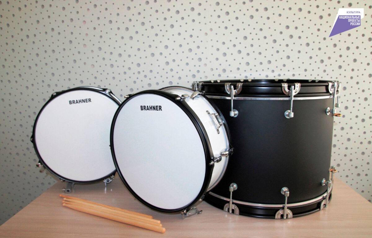 Для школ искусств Тверской области купят новые музыкальные инструменты