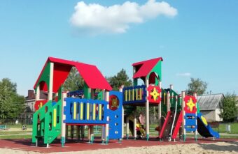 В 29 детских садах Тверской области обновят уличные игровые комплексы В 29 детских садах Тверской области обновят уличные игровые комплексы