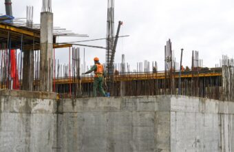 Губернатор Игорь Руденя проинспектировал строительство ДОКБ в Твери