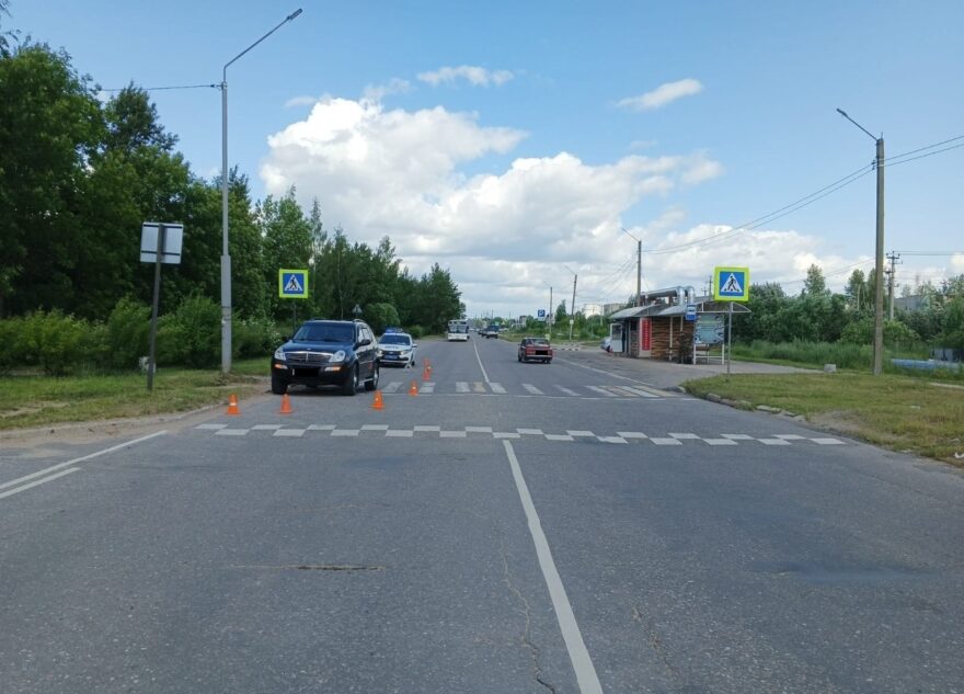 Водитель корейской иномарки сбил пешехода на зебре в Тверской области Водитель корейской иномарки сбил пешехода на зебре в Тверской области