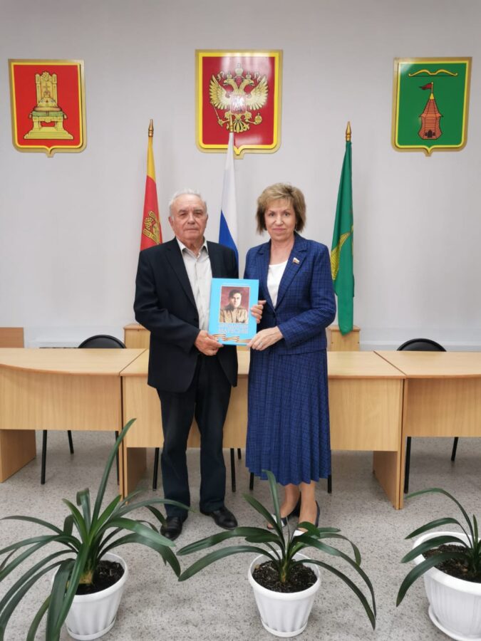 Сенатор обсудила с главой района подготовку к 950-летию Торопца