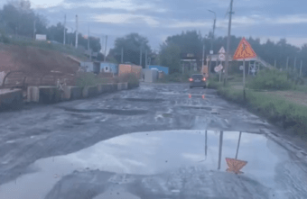 Тверитяне не могут добраться до ЖК из-за состояния дороги Тверитяне не могут добраться до ЖК из-за состояния дороги