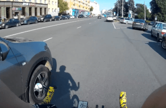 В Твери водитель иномарки едва не сбил велосипедиста В Твери водитель иномарки едва не сбил велосипедиста