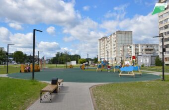 Детские площадки и городские пространства: 33 объекта благоустроили в Тверской области Детские площадки и городские пространства: 33 объекта благоустроили в Тверской области