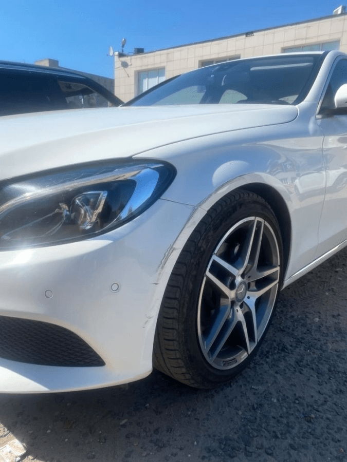 В Тверской области ищут темный автомобиль, скрывшийся с места ДТП