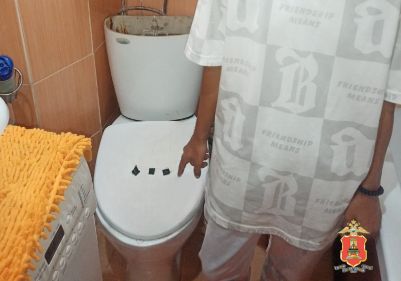 19-летняя жительница Тверской области делала «закладки» с экстази