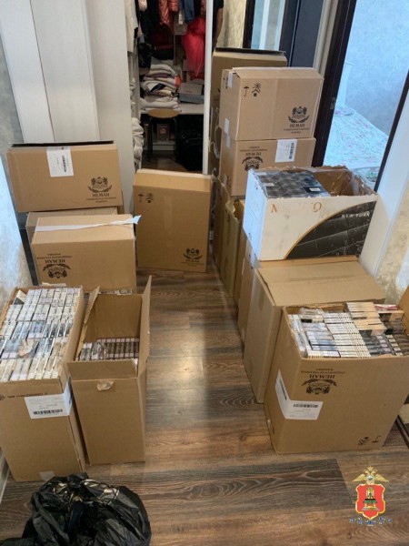 Житель Твери пытался продать поддельные сигареты и алкоголь