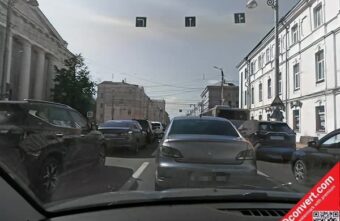 В Твери из-за неработающего светофора возникла неразбериха на Тверском проспекте