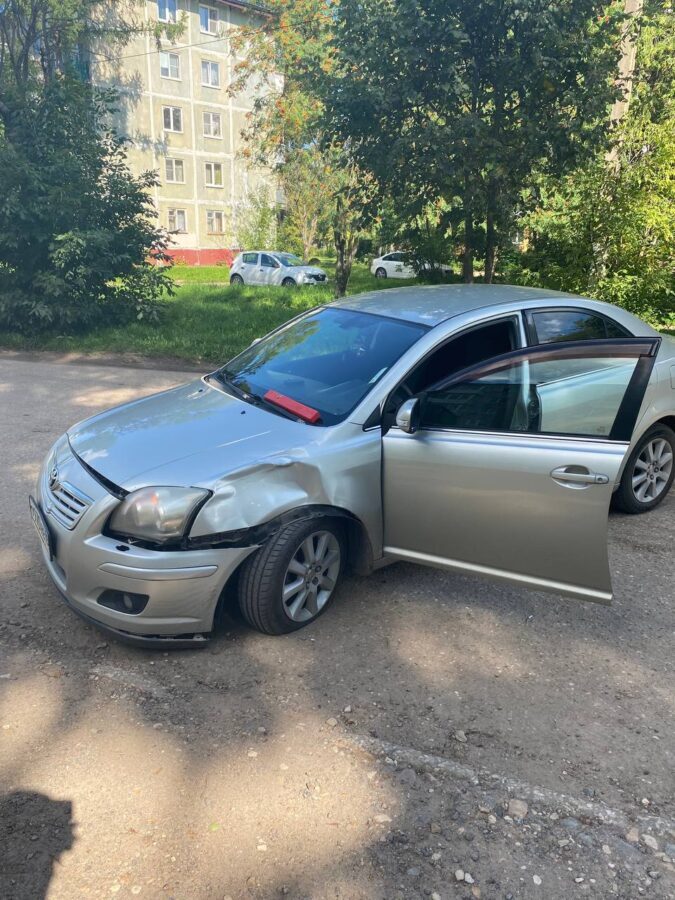 Подросток на питбайке попал в ДТП в Тверской области при обгоне