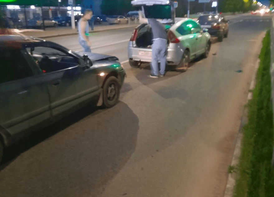 Жителей Твери просят помочь разобраться в обстоятельствах ДТП Жителей Твери просят помочь разобраться в обстоятельствах ДТП