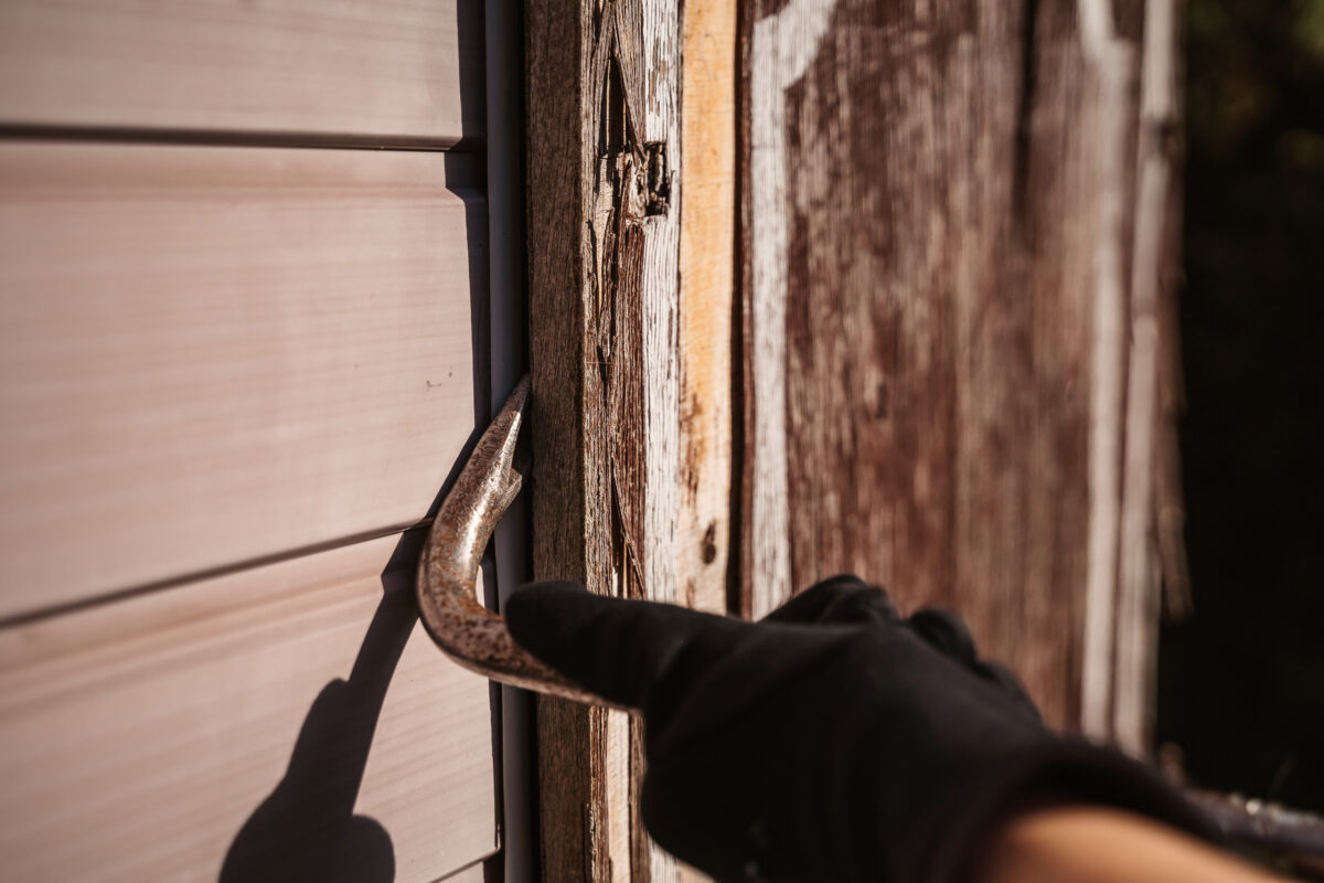 В посёлке Тверской области украли оборудование для дискотек