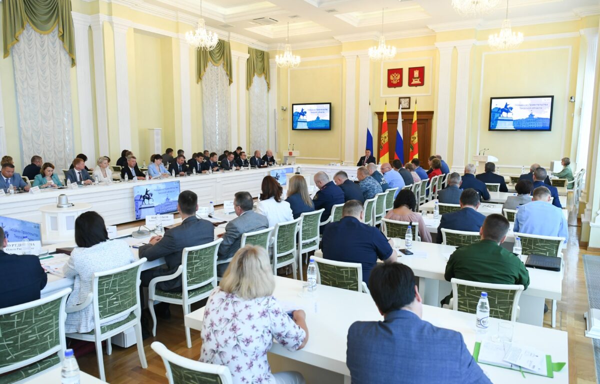 Игорь Руденя поставил задачи по работе по национальному проекту «Здравоохранение» в Тверской области