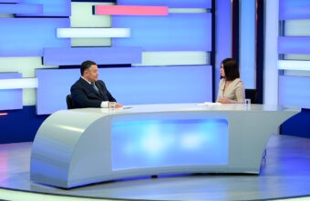 «Речной», стройки и профессионалы: Игорь Руденя вышел в прямой эфир