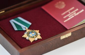 Губернатор Игорь Руденя вручил орден Дружбы председателю Законодательного собрания Тверской области Сергею Голубеву