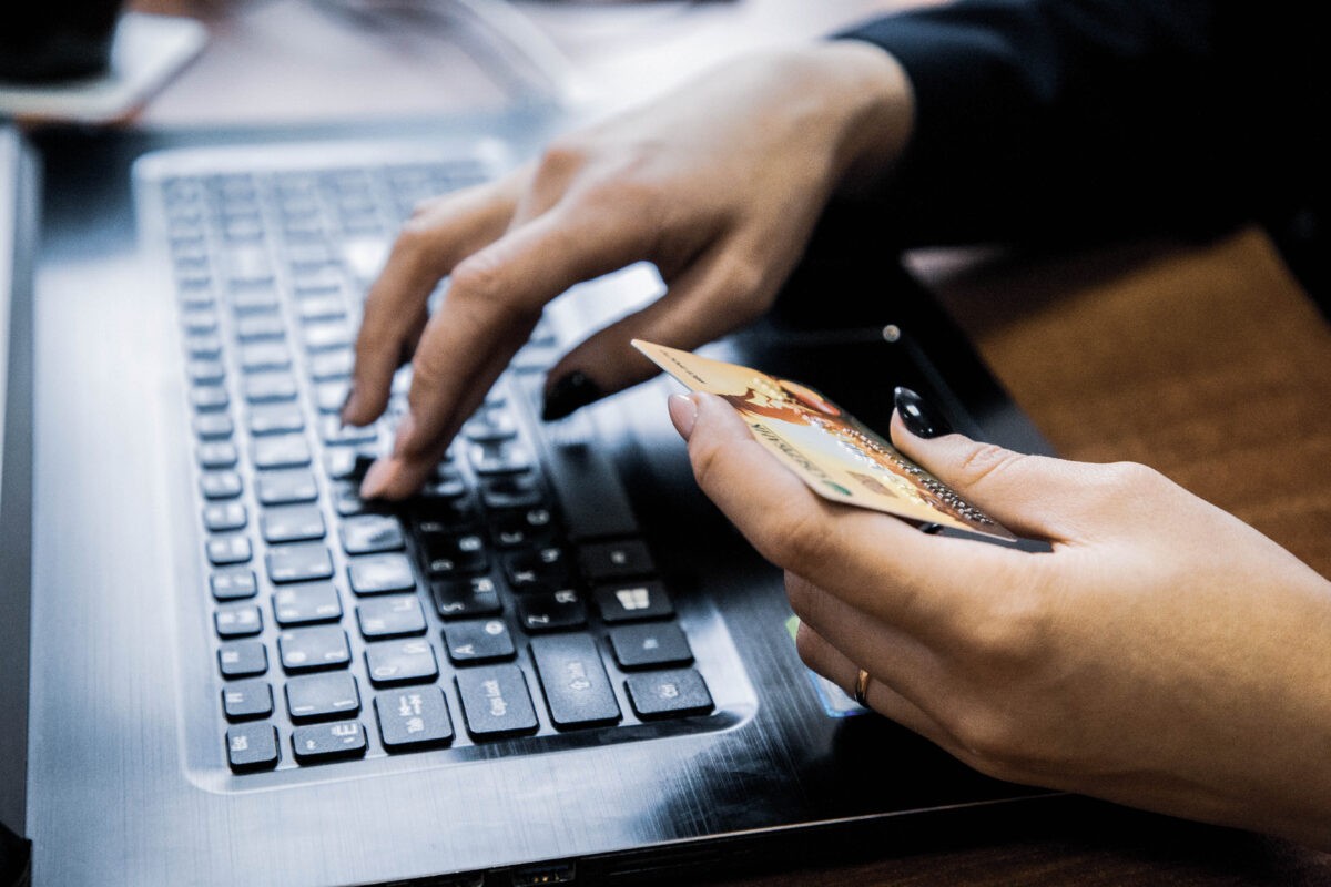 Мошенники могут получить всю персональную информацию о жителях Тверской области