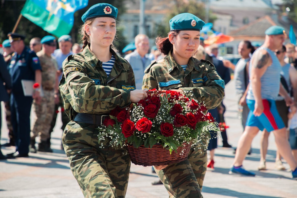 В Твери отметили 93-ю годовщину со дня основания Воздушно-десантных войск