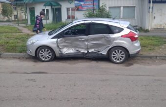 Спешащий водитель "Форда" пострадал в столкновении с "Фольксвагеном" в Тверской области Спешащий водитель "Форда" пострадал в столкновении с "Фольксвагеном" в Тверской области