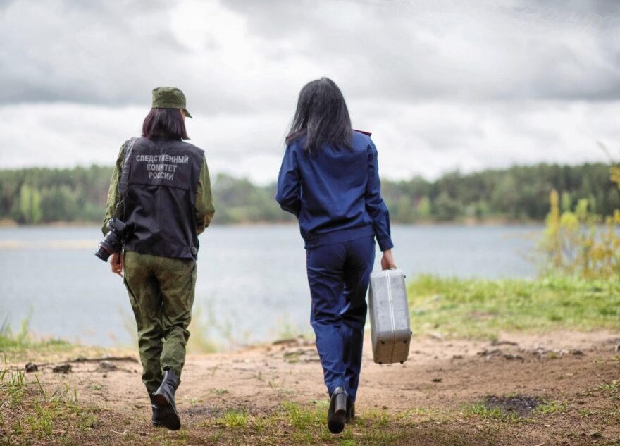 Устанавливаются обстоятельства гибели мужчины, тело которого нашли в карьере в Тверской области