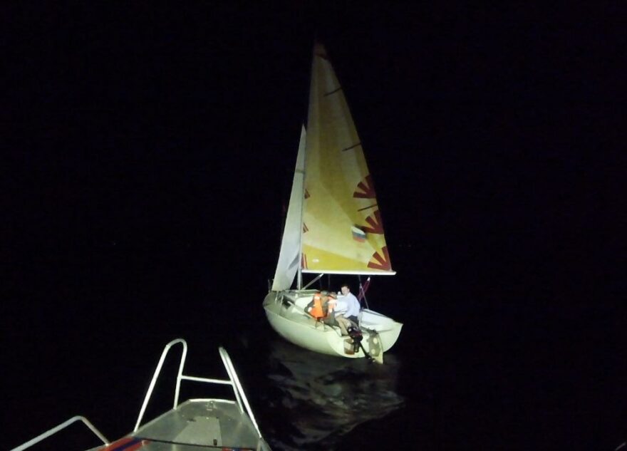 В Тверской области спасли семью, путешествующую на яхте