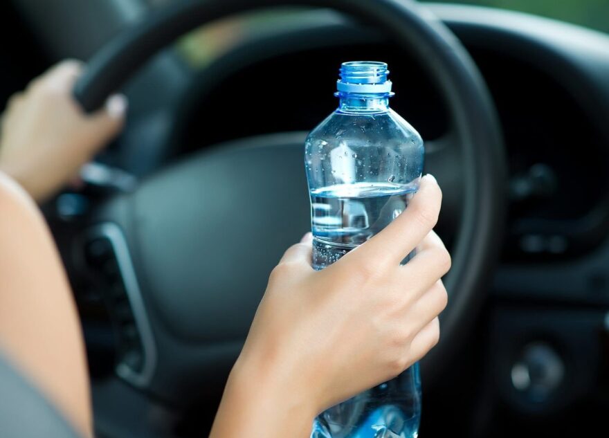 Кондиционер или открытые окна: как спасаться от жары в машине