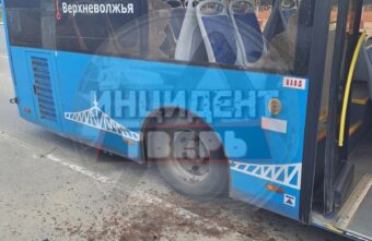 В Твери безбилетник удрал от контролёров через форточку