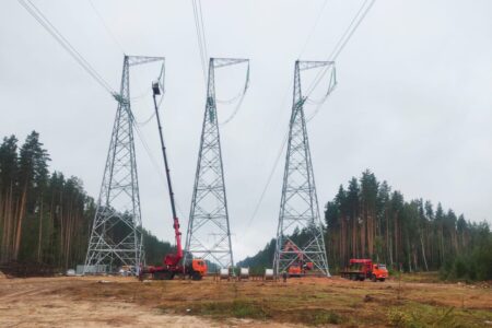 В районе создания Северного обхода Твери реконструируют сети сверхвысокого напряжения В районе создания Северного обхода Твери реконструируют сети сверхвысокого напряжения