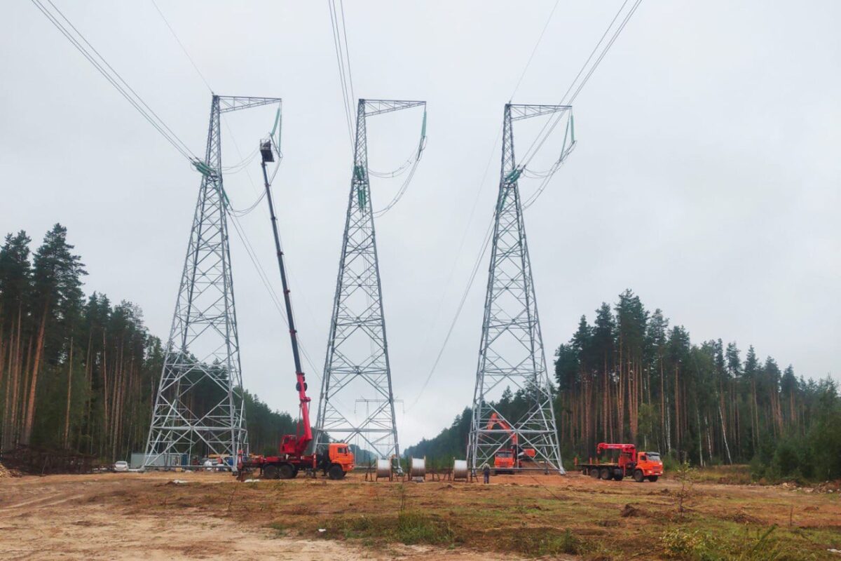 В районе создания Северного обхода Твери реконструируют сети сверхвысокого напряжения