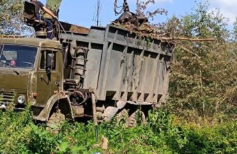 В деревне под Тверью обнаружили несанкционированную свалку
