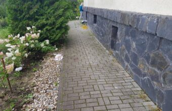 В Тверской области из окна гостиницы выпал малолетний ребенок