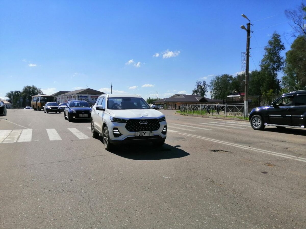 Водитель Chery сбил женщину на зебре в Тверской области